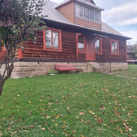 Затишний Дім Yaremche Exterior foto