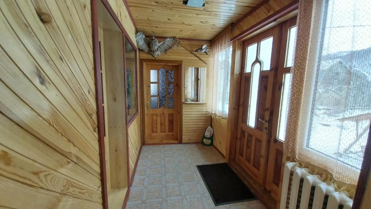 Затишний Дім Yaremche Exterior foto